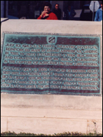 Il monumento, posto dagli americani, ricorda lo sbarco a Licata della 3a divisione di fanteria il 10 luglio 1943 (Piazza Attilio Regolo)